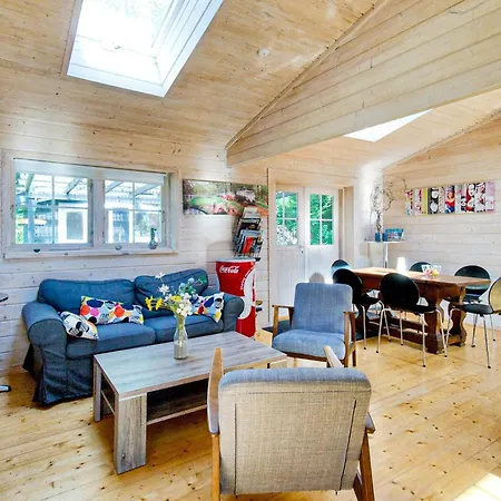 7 Person In Hornbaek-by Traum
