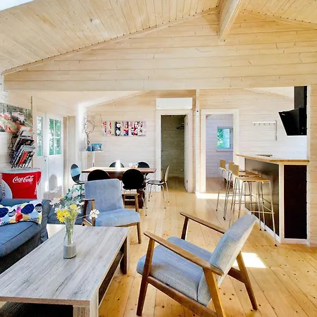 7 Person In Hornbaek-by Traum *